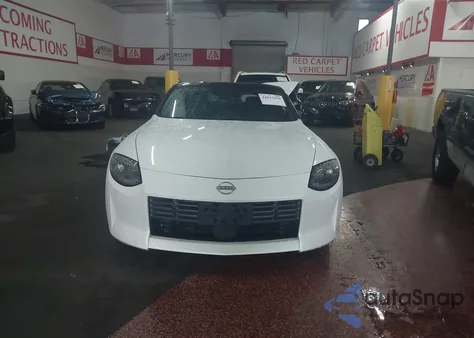 2024 Nissan Z Sport Manual z USA, uszkodzony, nr VIN JN1BZ4AH6RM360165